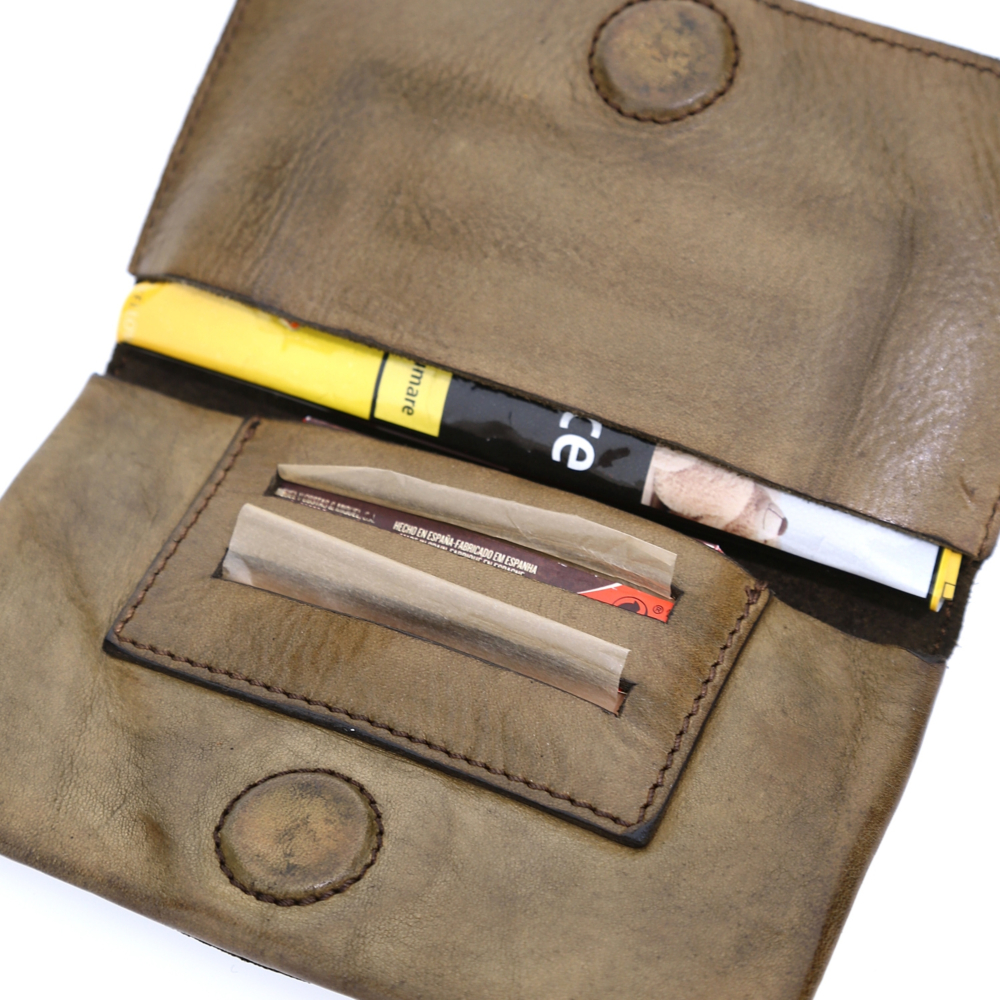 tobacco pouch argos Leather This is the perfect gift for the cigar lover in your life Objects Apollo Green | Campomaggi