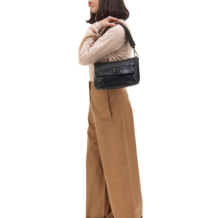 Crossbody Bag Zefiro Black | Campomaggi