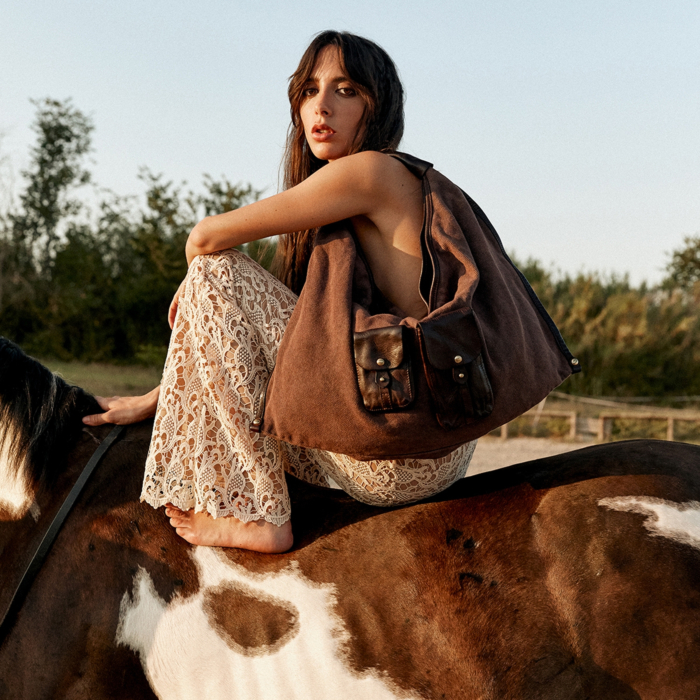 Campomaggi ブラウンレザーバッグ Leather crossbody bag CAMPOMAGGI Brown in Leather - 42110299
