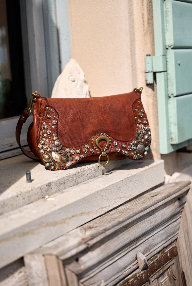 Italian Leather Bags and Accessories | Campomaggi Official Shop Italian Leather Bags and Accessories | Campomaggi Official Shop